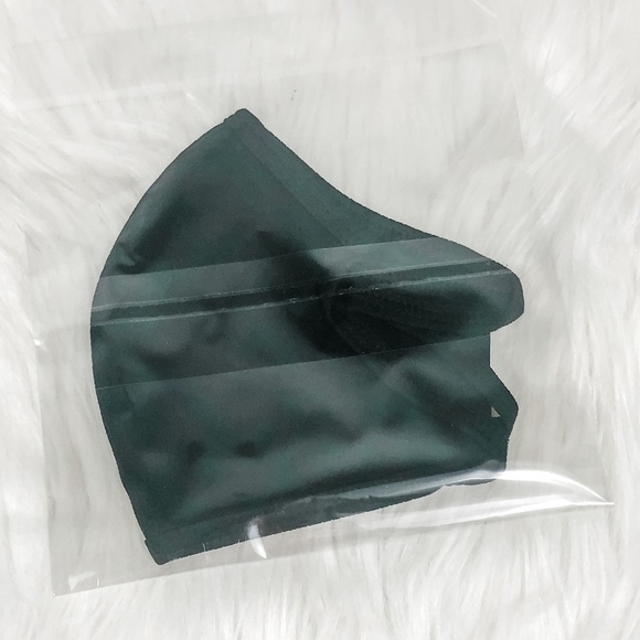 Harley Davidson Logo Unisex Adult Black Face Mask OSFA - Picture 2 of 2